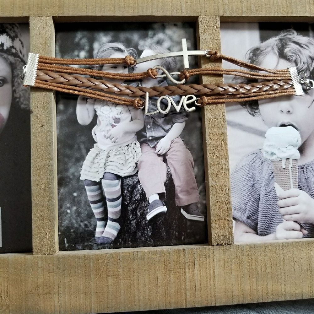 Inspirational charm bracelet
